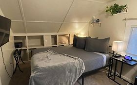 Tacoma Homestay- With Breakfast Included-Private Room