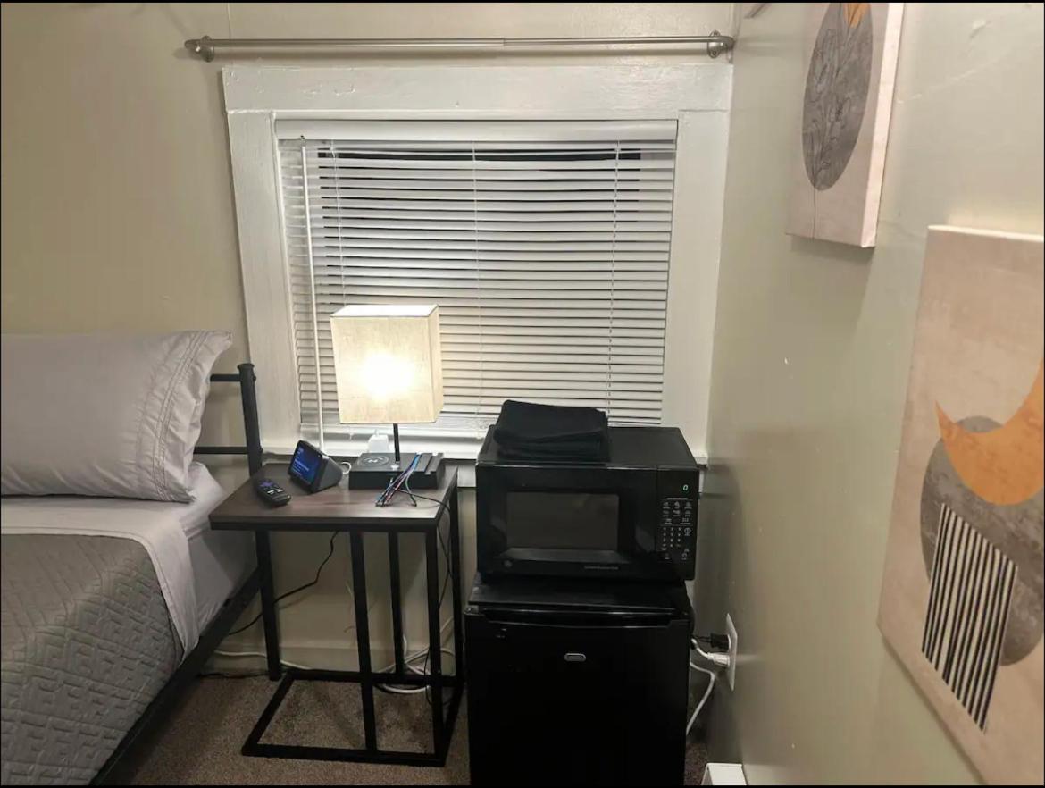 Tacoma Homestay- With Breakfast Included-Private Room Exterior photo